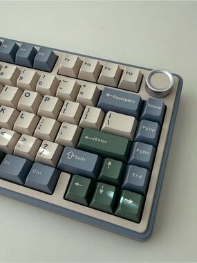 Brand new AULA F75 wireless mechanical keyboard - creamy sound, RGB backlight,